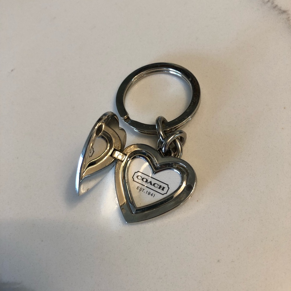 Vintage Coach Pale Pink Heart Shaped Keychain Locket - Picture 2 of 3
